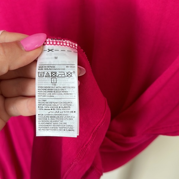 Old Navy Flutter Sleeve T-Shirt Medium - Picture 5 of 10